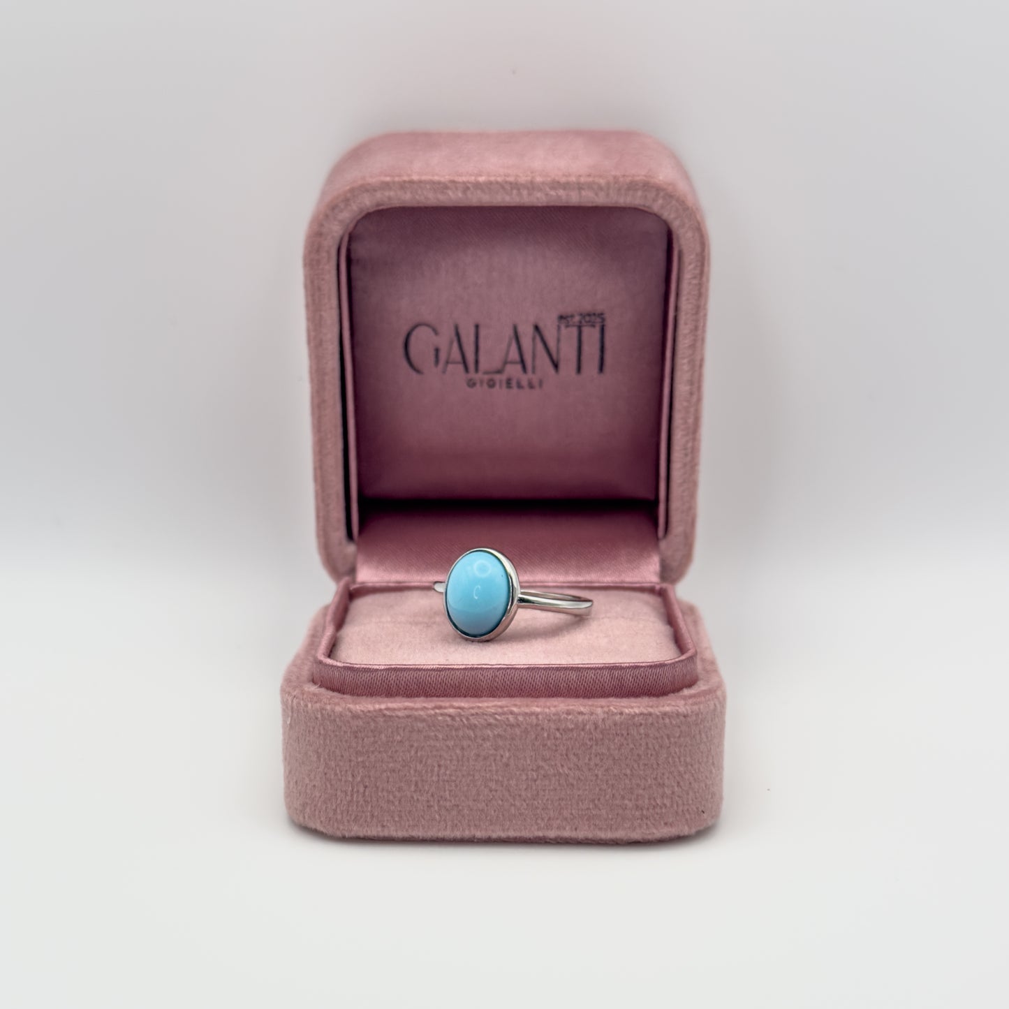 ANELLO CON CABOCHON TURCHESE OVALE IN ARGENTO 925 RODIATO - REGOLABILE