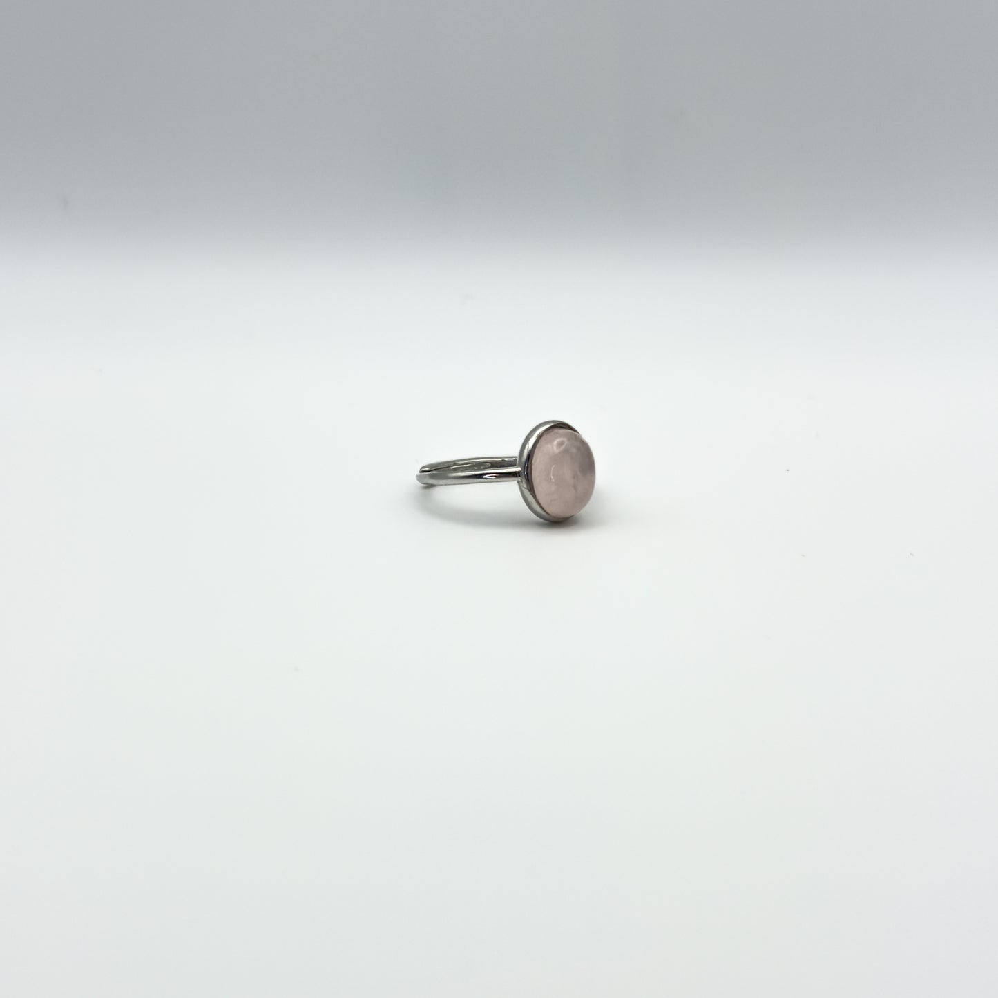 ANELLO CON QUARZO ROSA OVALE IN ARGENTO 925 RODIATO - REGOLABILE